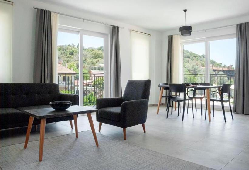 Duplex Appartement met 1 Slaapkamer, La Moda Aparts