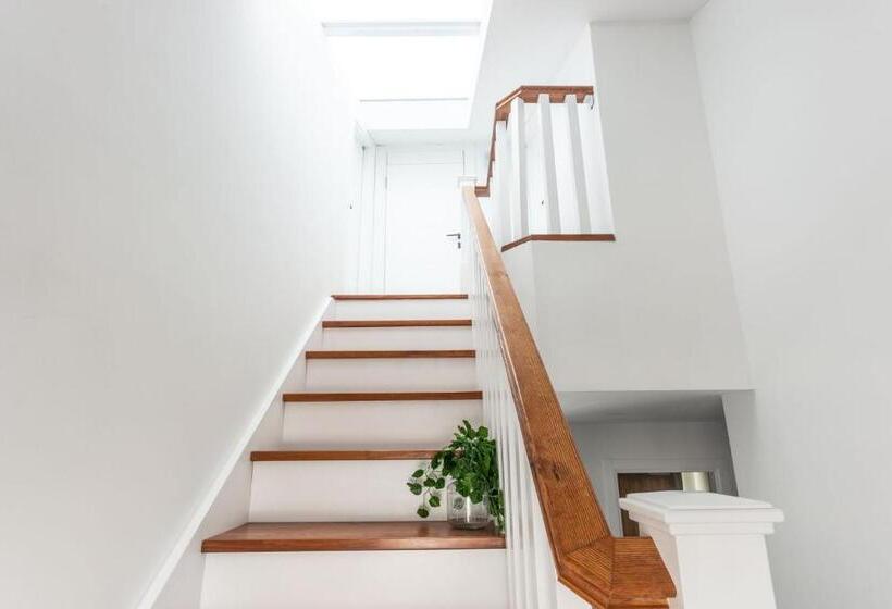 Duplex Appartement met 1 Slaapkamer, La Moda Aparts