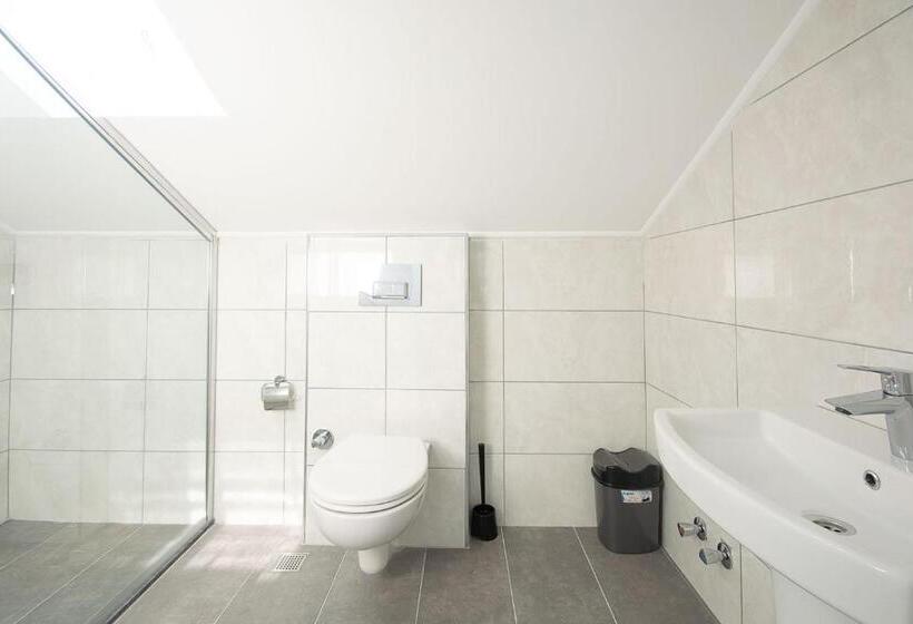 Duplex Appartement met 1 Slaapkamer, La Moda Aparts