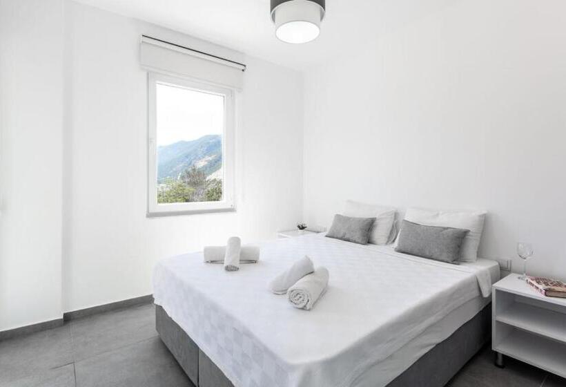 Deluxe Appartement met 1 Slaapkamer, La Moda Aparts