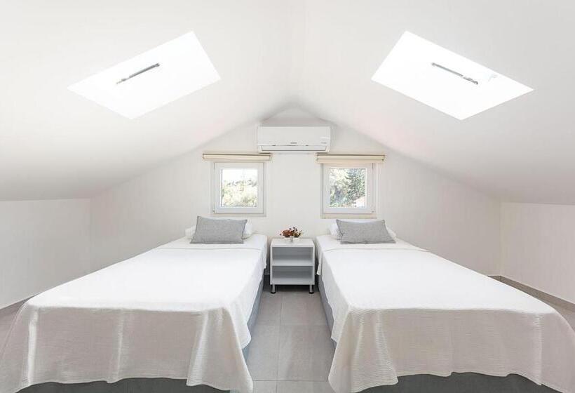 Duplex Appartement met 1 Slaapkamer, La Moda Aparts