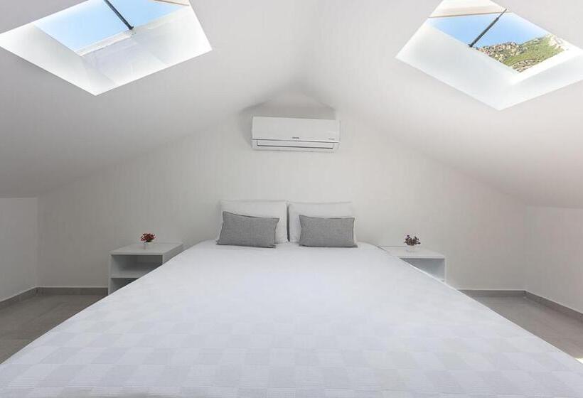 Duplex Appartement met 1 Slaapkamer, La Moda Aparts