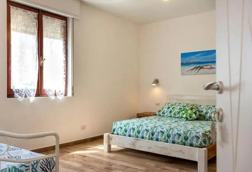 スタンダードトリプルルーム, Dery Alghero Holiday Rooms