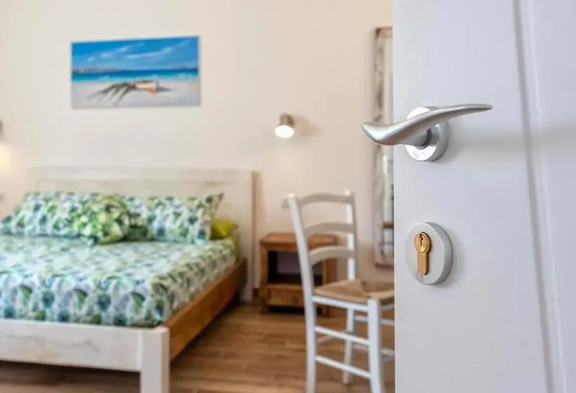 スタンダードトリプルルーム, Dery Alghero Holiday Rooms