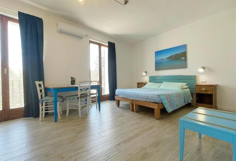 غرفة سوبيريور ثلاثية مطلّة علي البحر, Dery Alghero Holiday Rooms