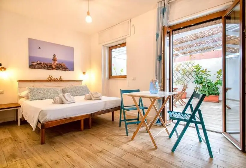 スタンダードインサイドビュールーム, Dery Alghero Holiday Rooms