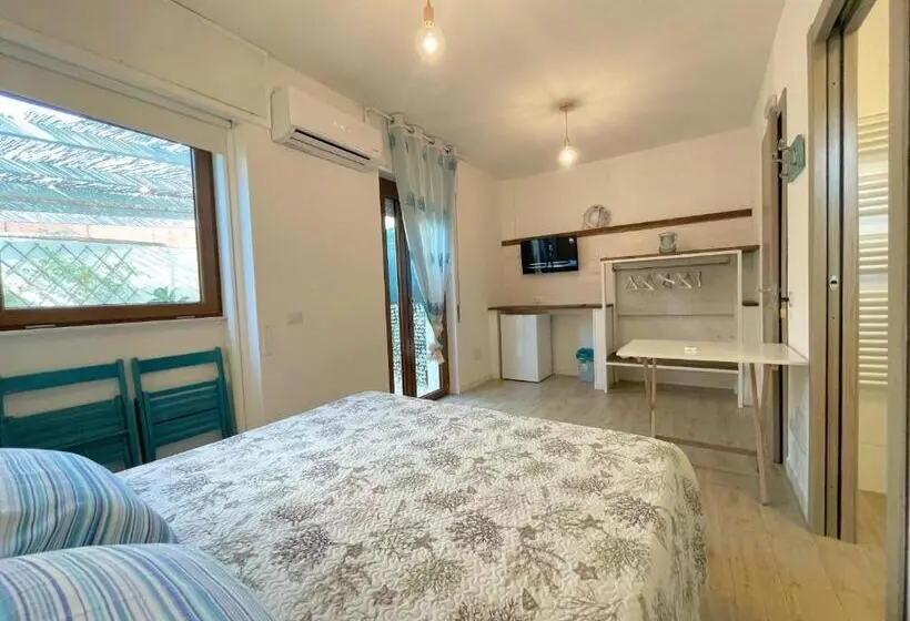 スタンダードインサイドビュールーム, Dery Alghero Holiday Rooms
