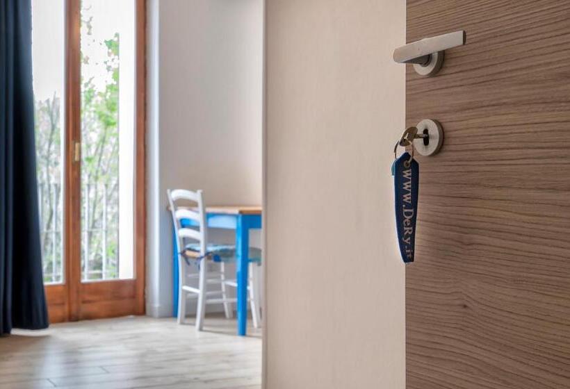 غرفة سوبيريور ثلاثية مطلّة علي البحر, Dery Alghero Holiday Rooms