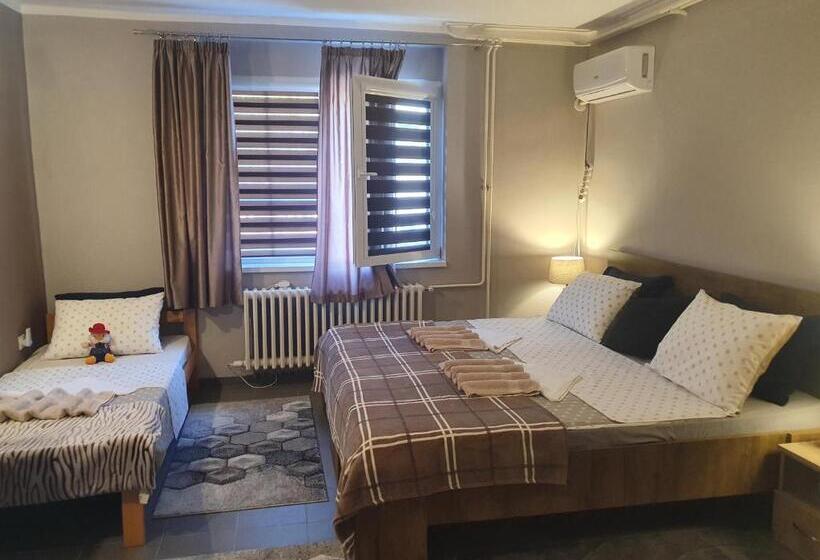 스탠다드 트리플 룸, Guest House Jasmin