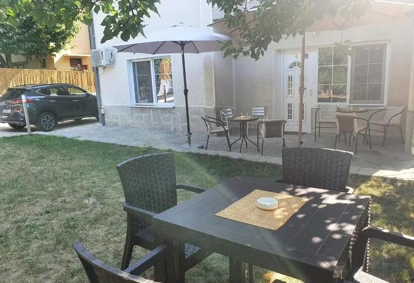 آپارتمان 1 خوابه همکف, Guest House Jasmin