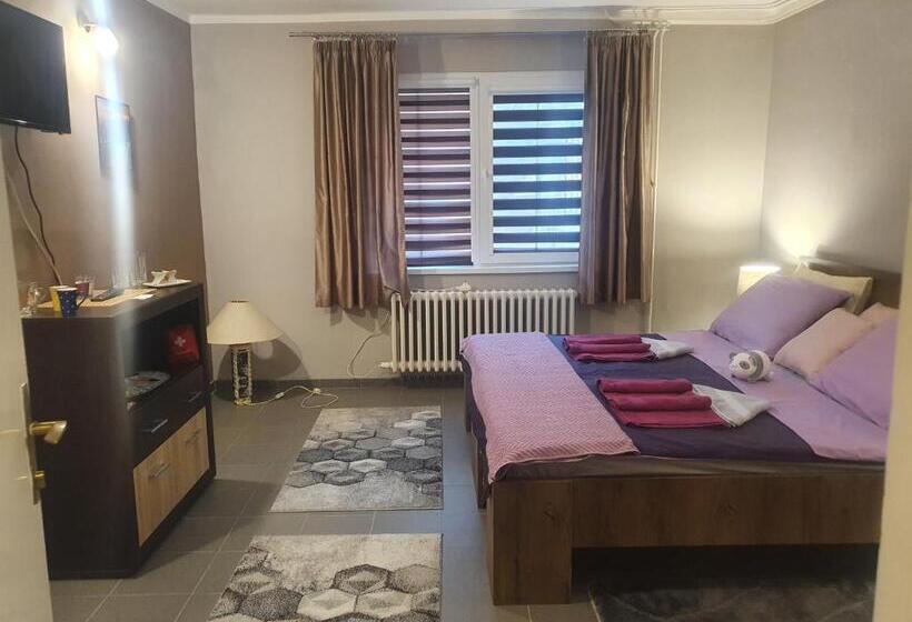 스탠다드 트리플 룸, Guest House Jasmin