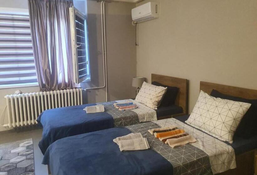 חדר סטנדרט לשלושה, Guest House Jasmin