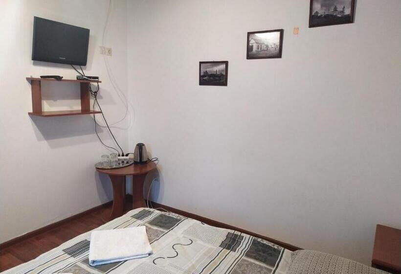 اتاق استاندارد, House Of Vitaliy