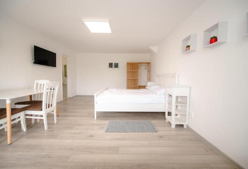 اتاق استاندارد, Pixel Guesthouse