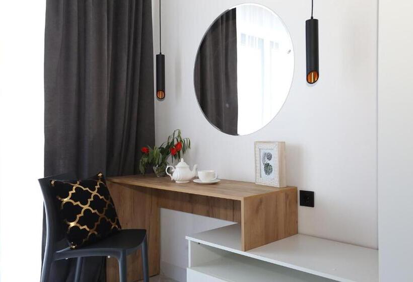 آپارتمان 1 خوابه با چشم‌انداز دریا, Villa Bonapart