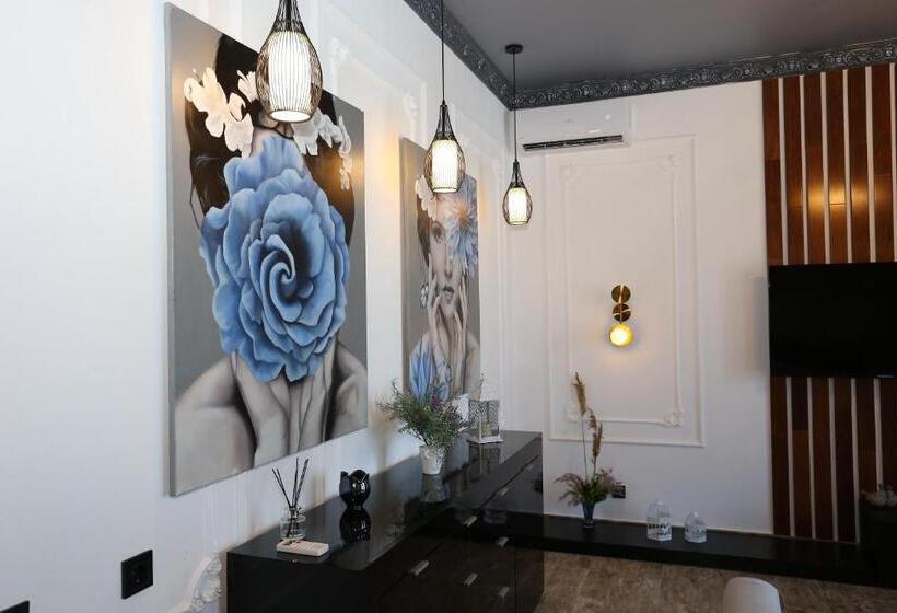 آپارتمان 1 خوابه با چشم‌انداز استخر, Villa Bonapart