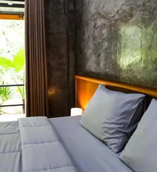 キングサイズベッドのスタンダードルーム, Annie Meen S Place Koh Yao Noi