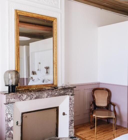 家庭套房, Le Château Réal