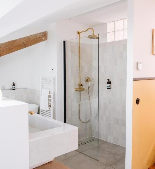 带阳台套房, Le Château Réal