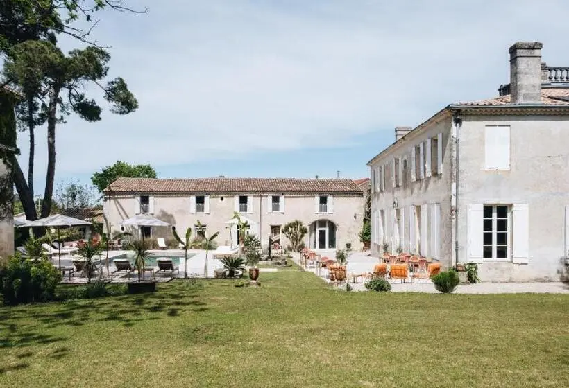 ２ベッドルームハウス, Le Château Réal
