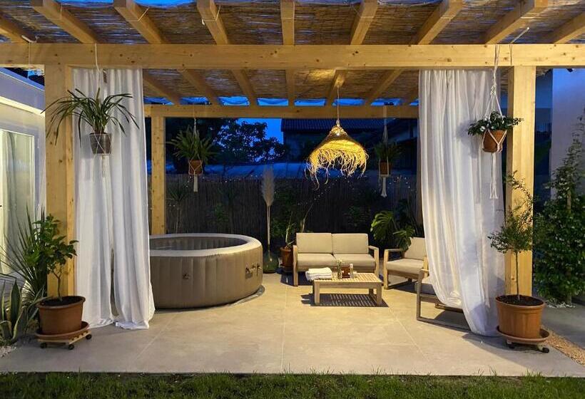 침실 2개 스위트, Pathos Guest House