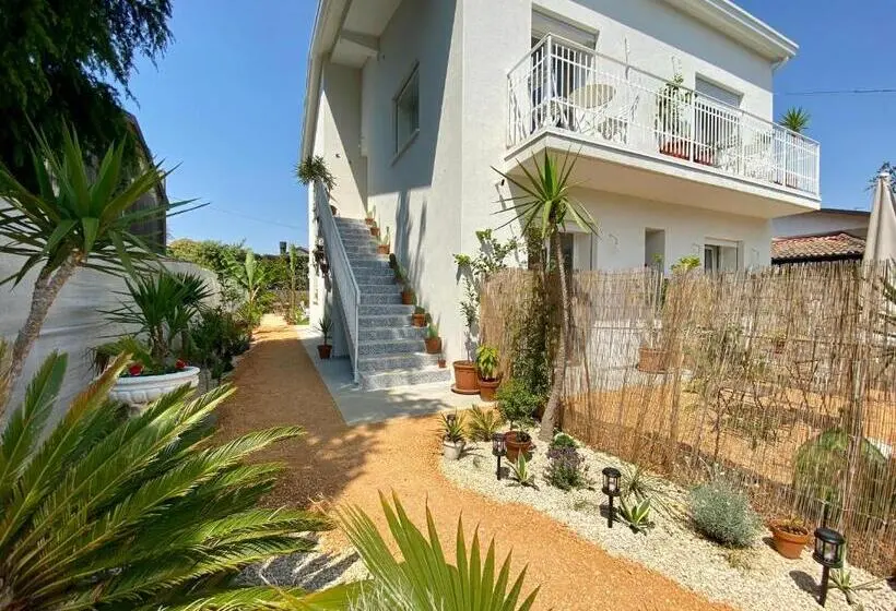 Deluxe-huone Parveke, Pathos Guest House
