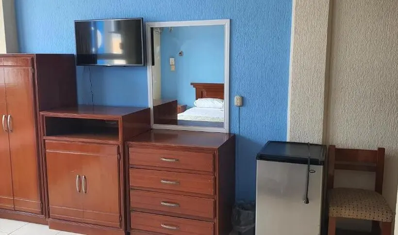 اتاق استاندارد با تخت بزرگ, Dorado A Una Calle De Playa Regatas Y El Malecon