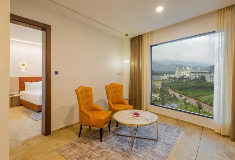 デラックススイート, Fezinn Hotel Best Wayanad Hotel In 2024
