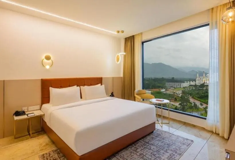 デラックススイート, Fezinn Hotel Best Wayanad Hotel In 2024