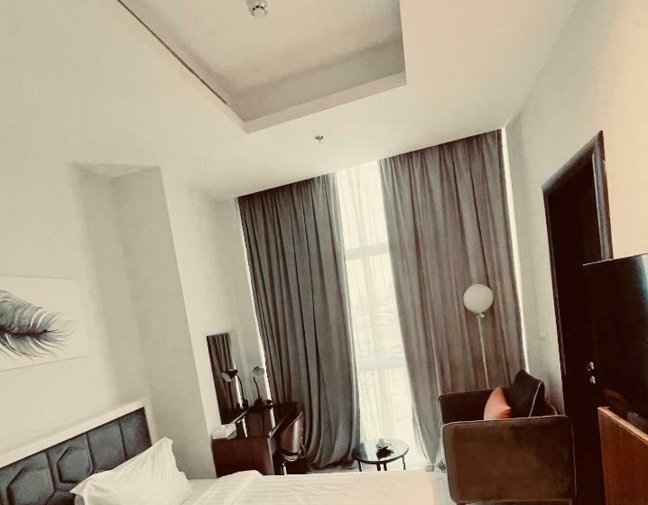 标准单人间, Hadab Al Sahafa