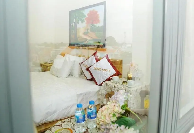 اتاق لوکس با بالکن, Như ý Biên Hòa