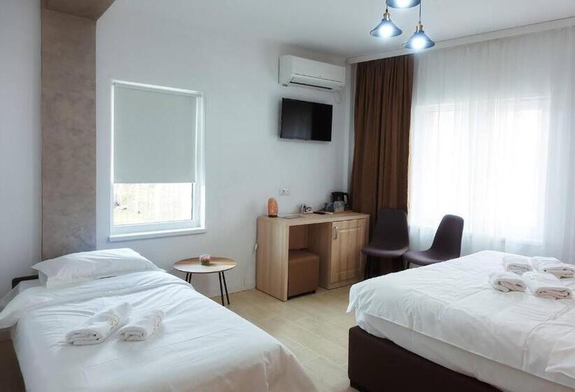 스탠다드 트리플 룸, Casa Lacul Doamnei