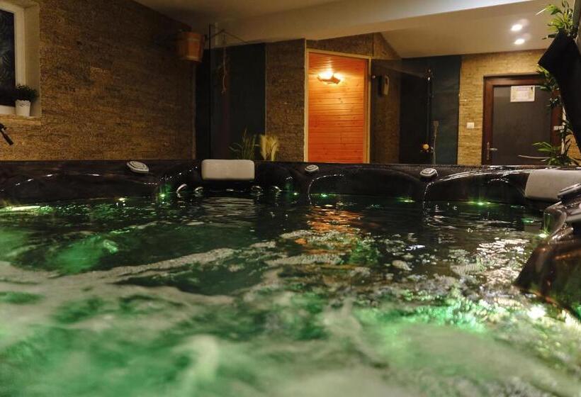 스탠다드 트리플 룸, Casa Lacul Doamnei