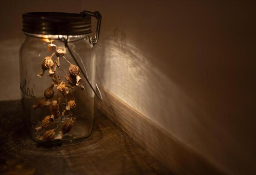 اتاق لوکس, 六根ゲストハウス Rokkon Guest House