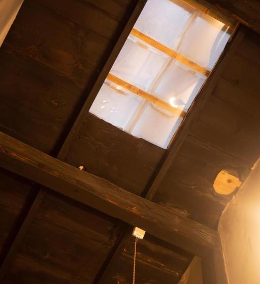 디럭스 룸, 六根ゲストハウス Rokkon Guest House
