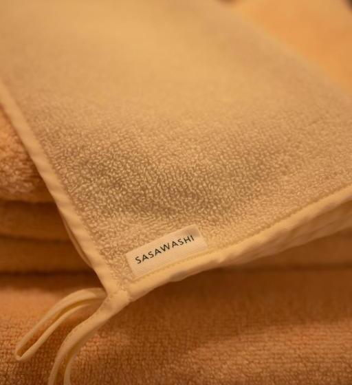 اتاق لوکس, 六根ゲストハウス Rokkon Guest House