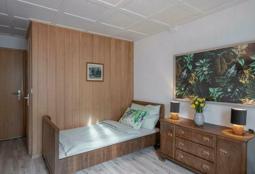 Номер Стандарт, Gästezimmer Im Dorfzentrum