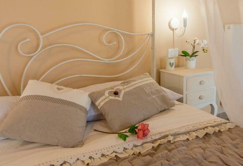 キングサイズベッドのデラックスルーム, Sara&sara Alloggio Agrituristico