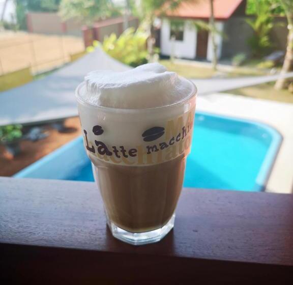 غرفة قياسية مطلّة علي البحر مزوَّدة بشُرفة, Thoduwawa Beach Villa