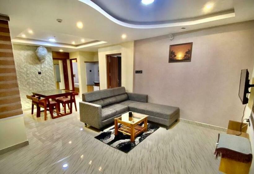 家庭间, Builda Park Inn