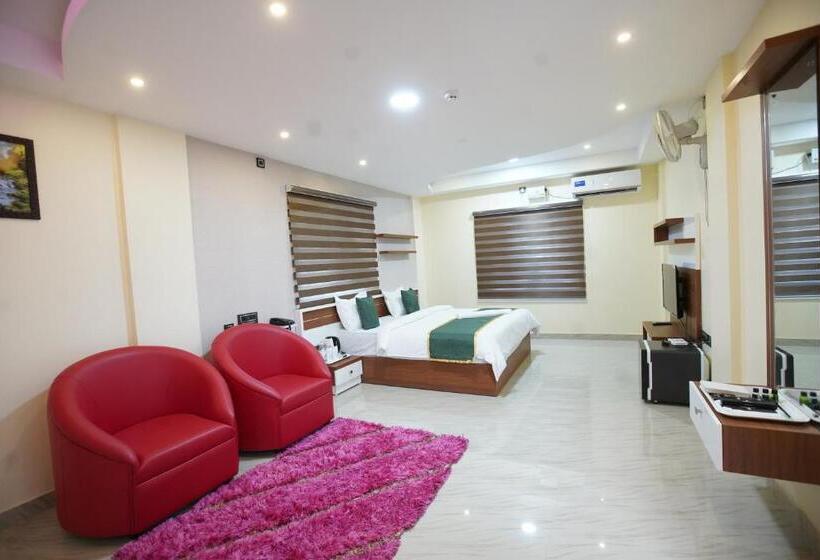 家庭间, Builda Park Inn