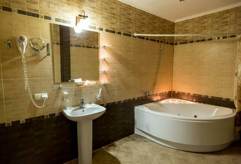 标准工作室, Dalos