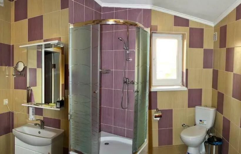 Suite, Dalos