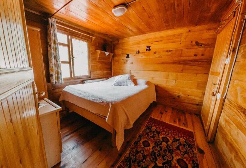 Standard Quadruple Room, Kuşpuni Mountain Lodge