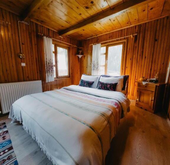 스탠다드 트리플 룸, Kuşpuni Mountain Lodge
