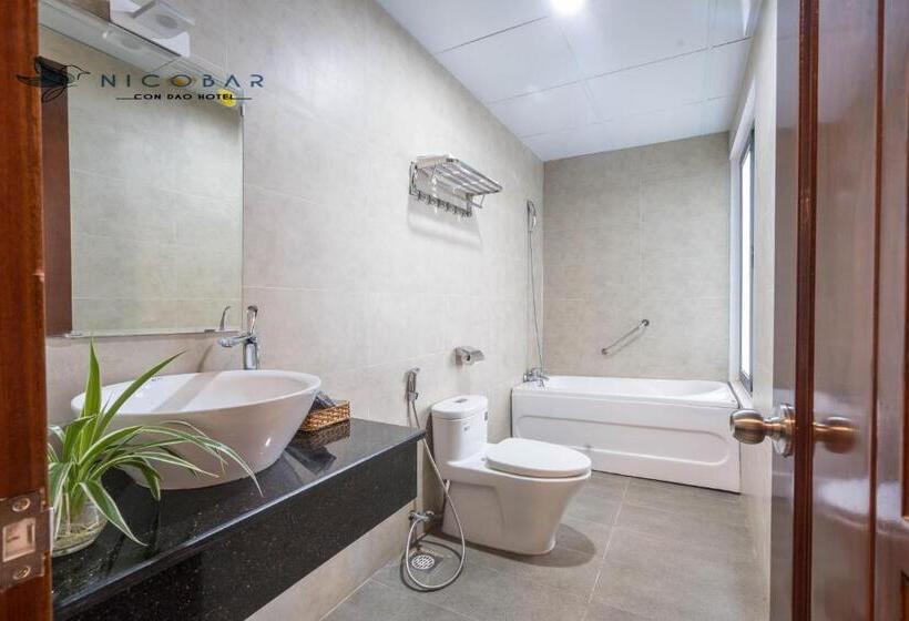 مجموعه ویستا شهر, Nicobar Con Dao