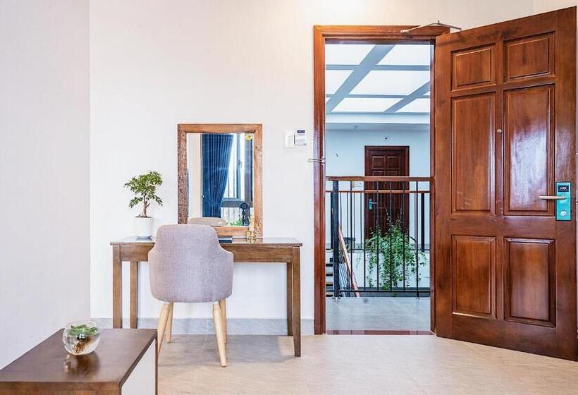 مجموعه ویستا شهر, Nicobar Con Dao