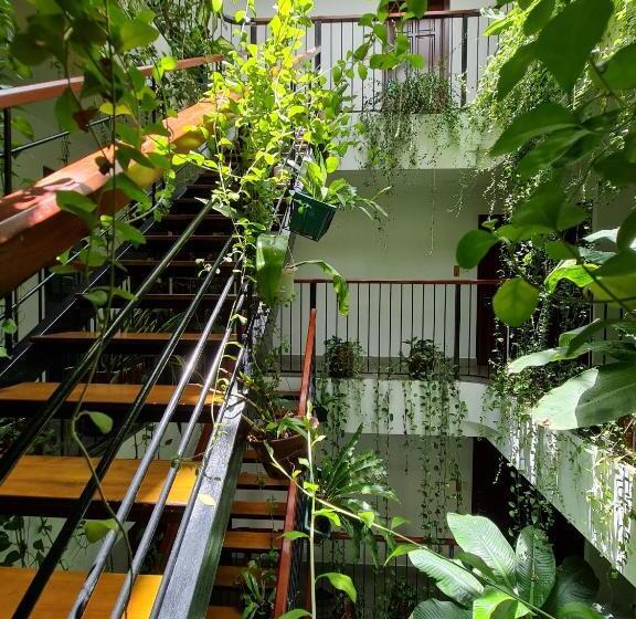 اتاق لوکس سه تخته, Nicobar Con Dao