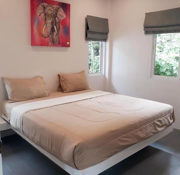 بنجلو قياسى, Sunya Cottage