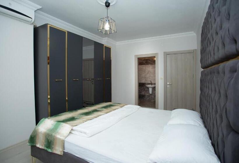 آپارتمان 1 خوابه با تراس, Leena Suites